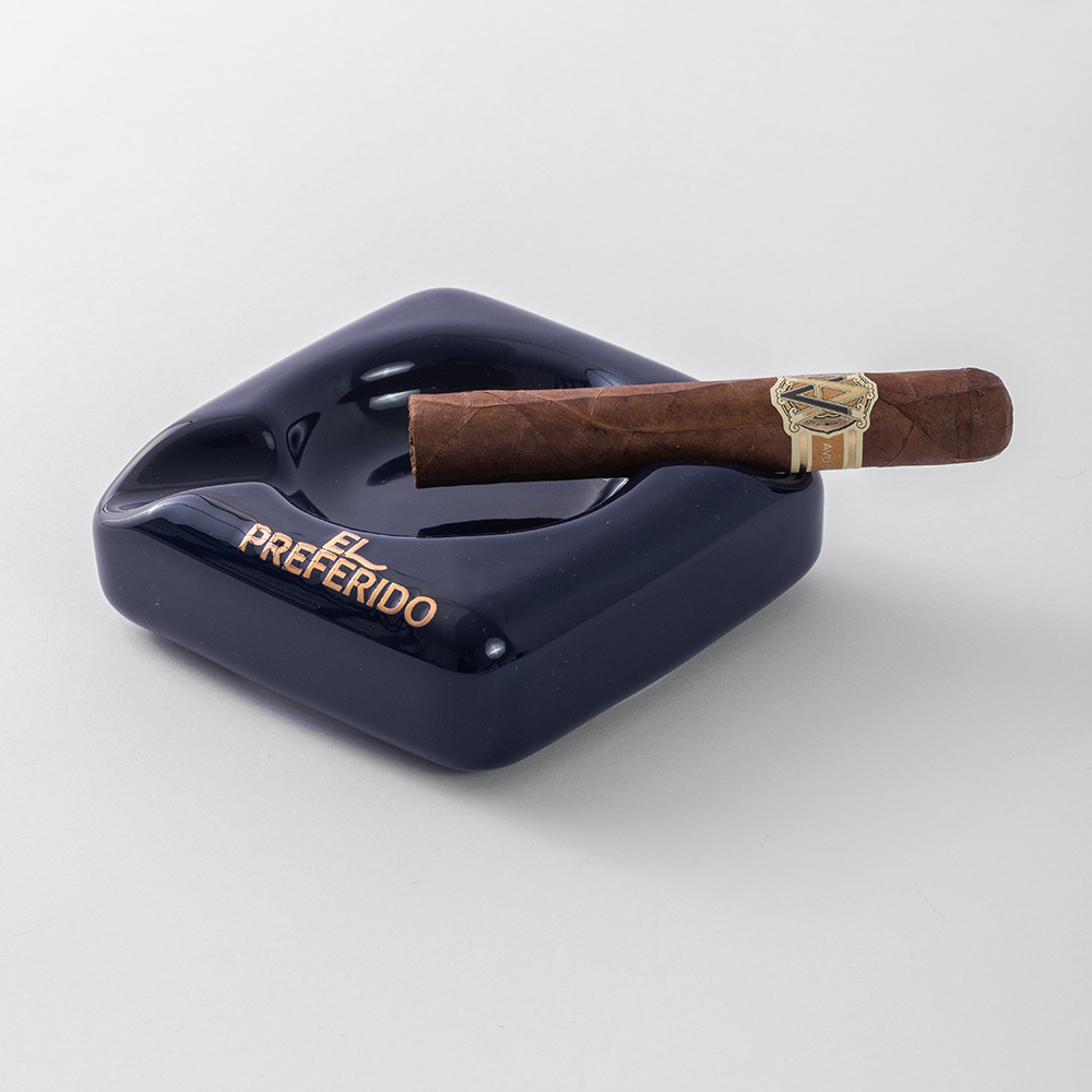 Cinzeiro de Cerâmica Azul Cobalto com Detalhes em Ouro – El Preferido
